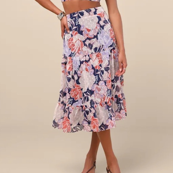 Lulu's | Floating Through Flowers Tiered Midi Skirt | Sz S - Picture 2 of 10
